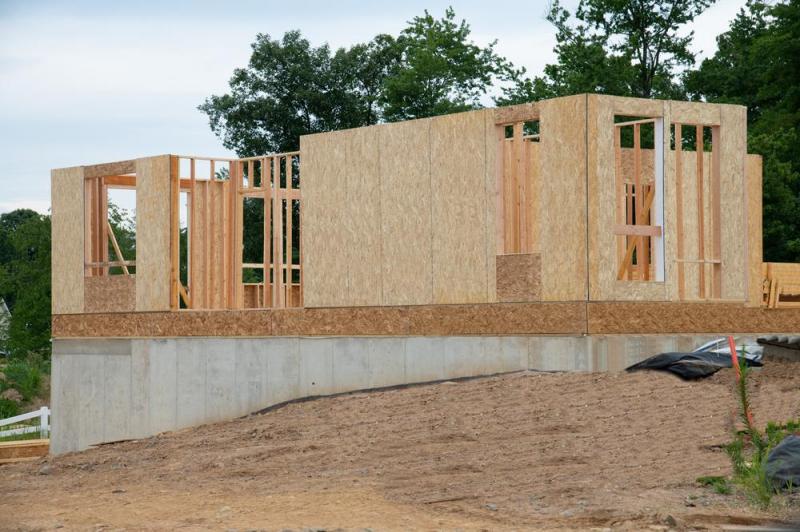 R&eacute;ussir l'installation d'un plancher en bois &agrave; Urville